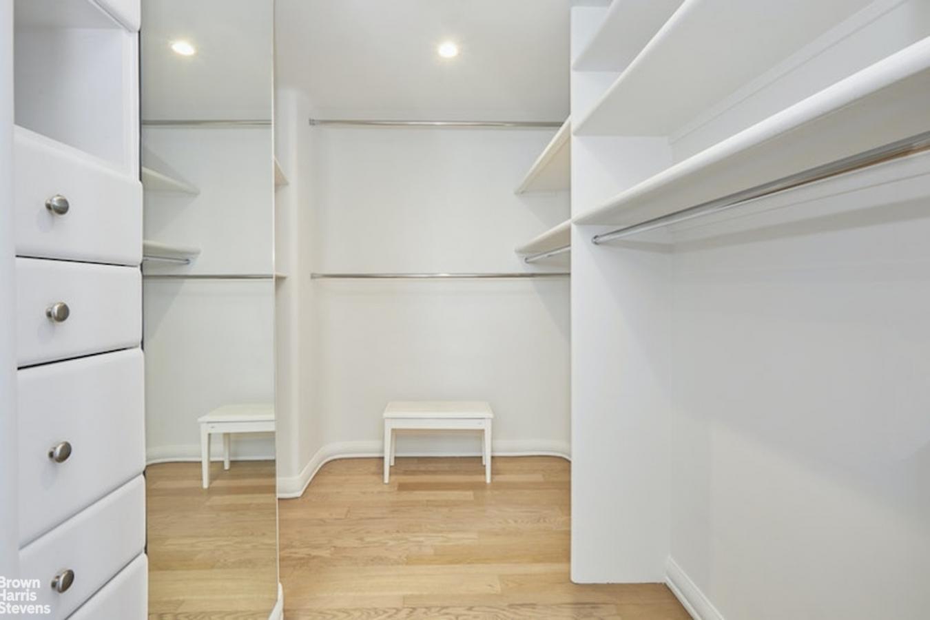 Battery Park City, New York, 10280, United States, 5 Bedrooms Bedrooms, ,3 BathroomsBathrooms,Residential,For Sale,2003655