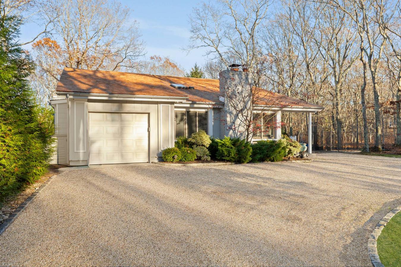 Southampton, New York, 11968, United States, 4 Bedrooms Bedrooms, ,4 BathroomsBathrooms,Residential,For Sale,2003654