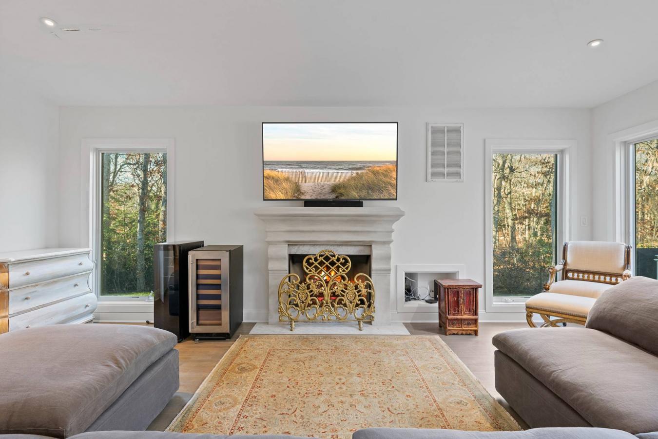 Southampton, New York, 11968, United States, 4 Bedrooms Bedrooms, ,4 BathroomsBathrooms,Residential,For Sale,2003654