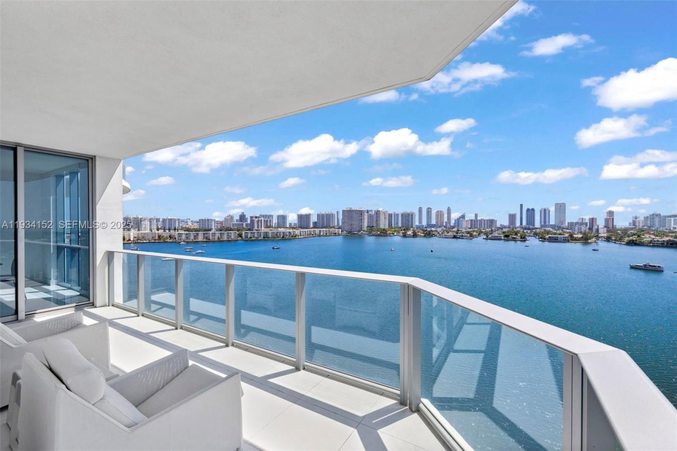 North Miami Beach, Florida, 33160, United States, 3 Bedrooms Bedrooms, ,3 BathroomsBathrooms,Residential,For Sale,2003653