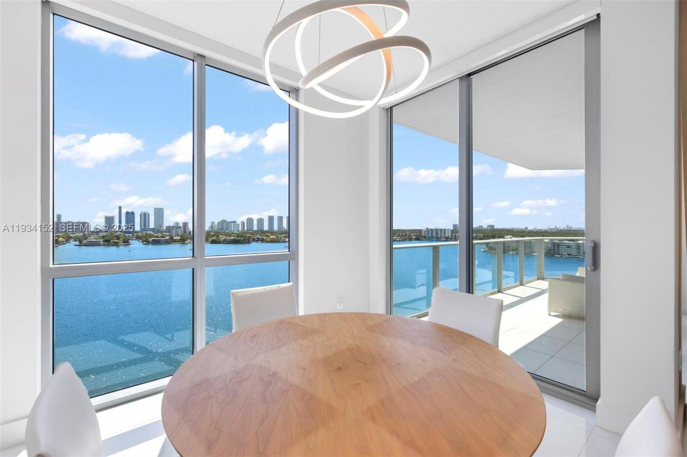 North Miami Beach, Florida, 33160, United States, 3 Bedrooms Bedrooms, ,3 BathroomsBathrooms,Residential,For Sale,2003653