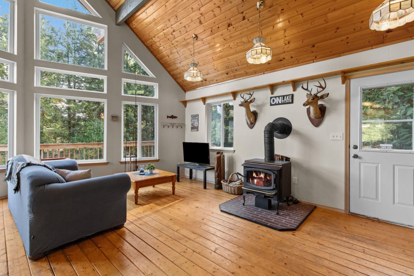 Arlington, Washington, 98223, United States, 3 Bedrooms Bedrooms, ,1 BathroomBathrooms,Residential,For Sale,2003650