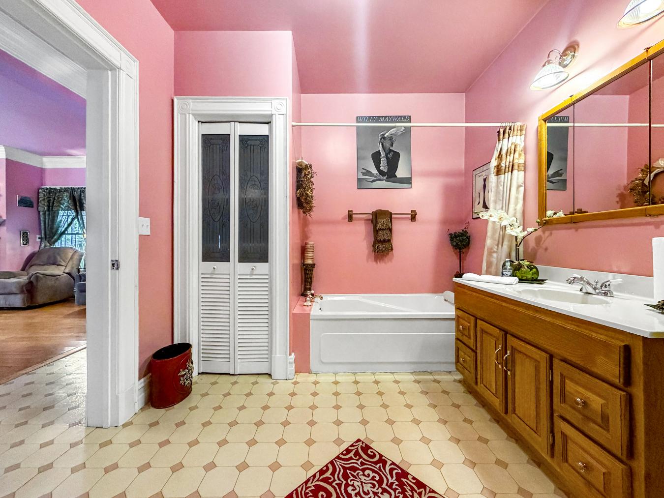 Madawaska, Aroostook, 04756, United States, 5 Bedrooms Bedrooms, ,-1 BathroomBathrooms,Residential,For Sale,2003647