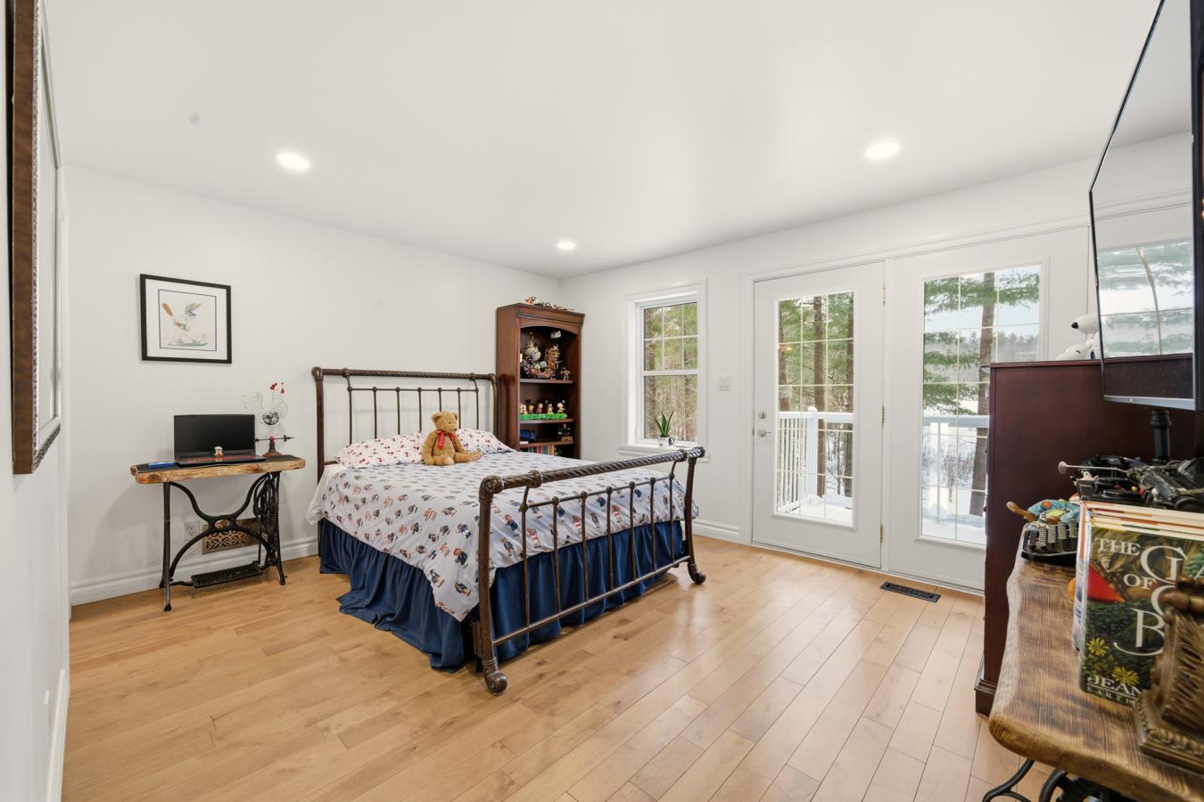 Orford, Canada, J1X7K7, Canada, 4 Bedrooms Bedrooms, ,3 BathroomsBathrooms,Residential,For Sale,2003646