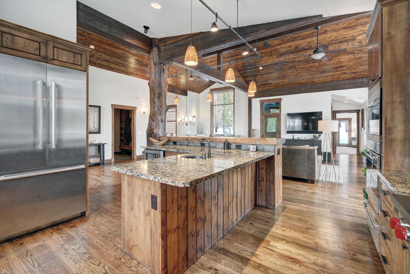 Breckenridge, Colorado, 80424, United States, 4 Bedrooms Bedrooms, ,4 BathroomsBathrooms,Residential,For Sale,2009350