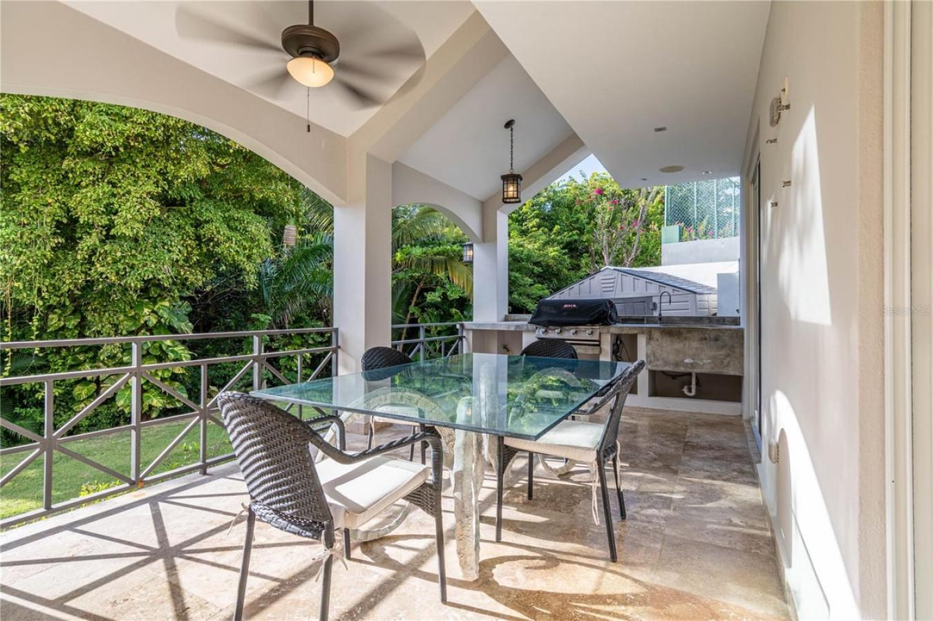 Humacao, Humacao, 00791, Puerto Rico, 4 Bedrooms Bedrooms, ,4 BathroomsBathrooms,Residential,For Sale,2003640