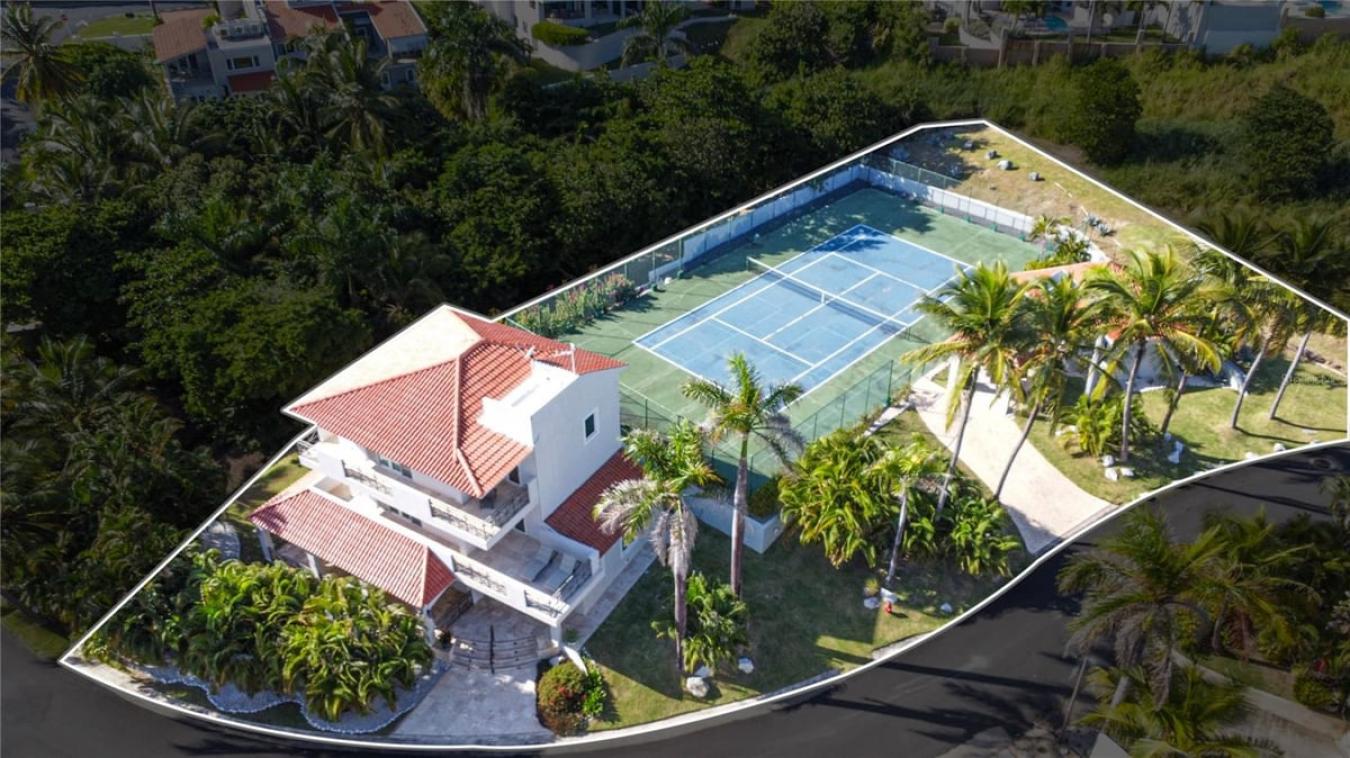 Humacao, Humacao, 00791, Puerto Rico, 4 Bedrooms Bedrooms, ,4 BathroomsBathrooms,Residential,For Sale,2003640