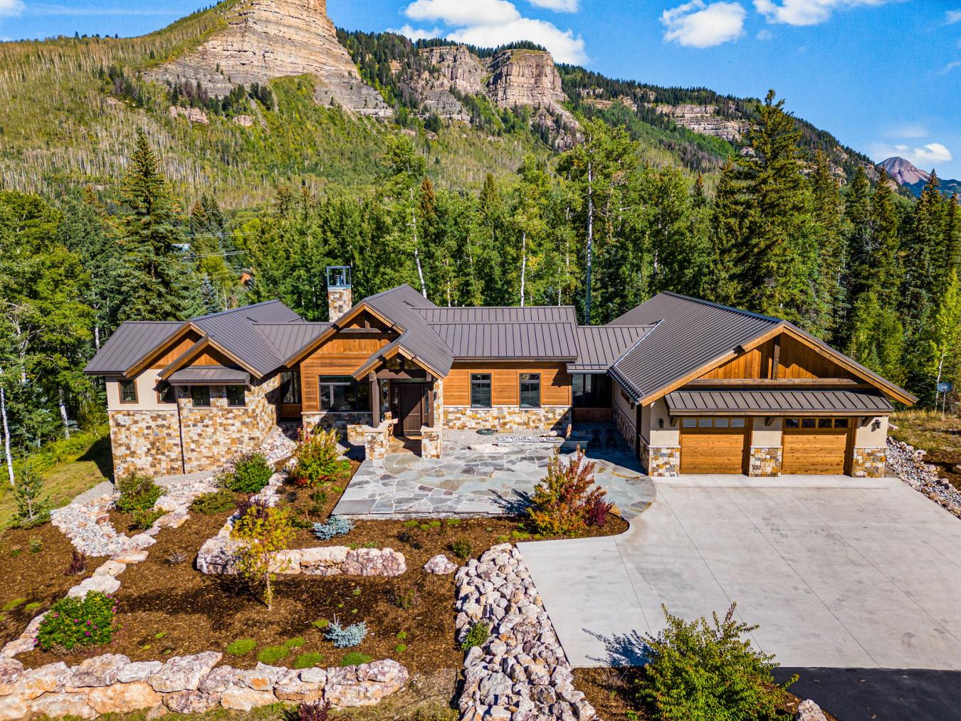 Durango, La Plata, 81303, United States, 3 Bedrooms Bedrooms, ,4 BathroomsBathrooms,Residential,For Sale,2003636