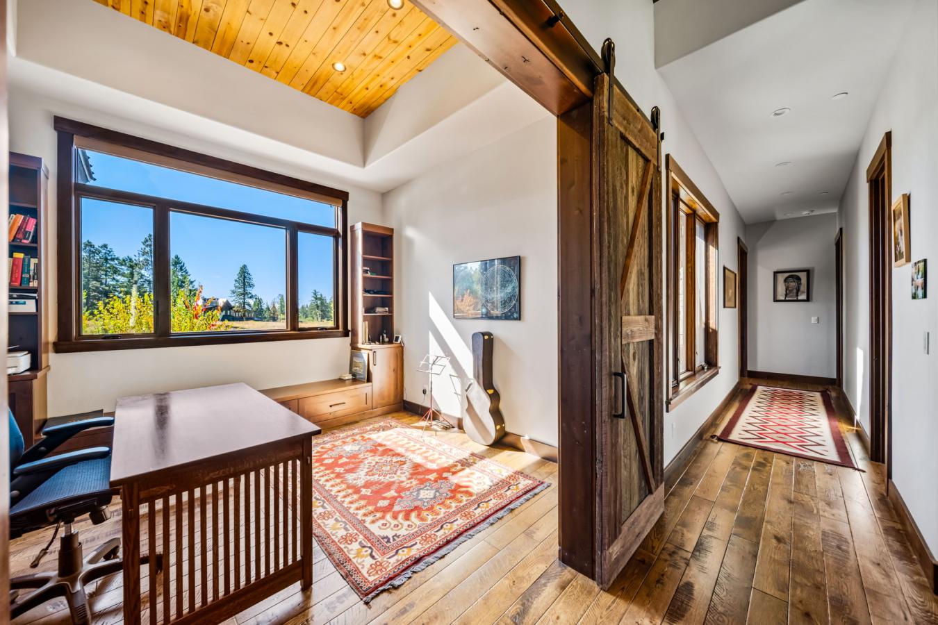 Durango, La Plata, 81303, United States, 3 Bedrooms Bedrooms, ,4 BathroomsBathrooms,Residential,For Sale,2003636