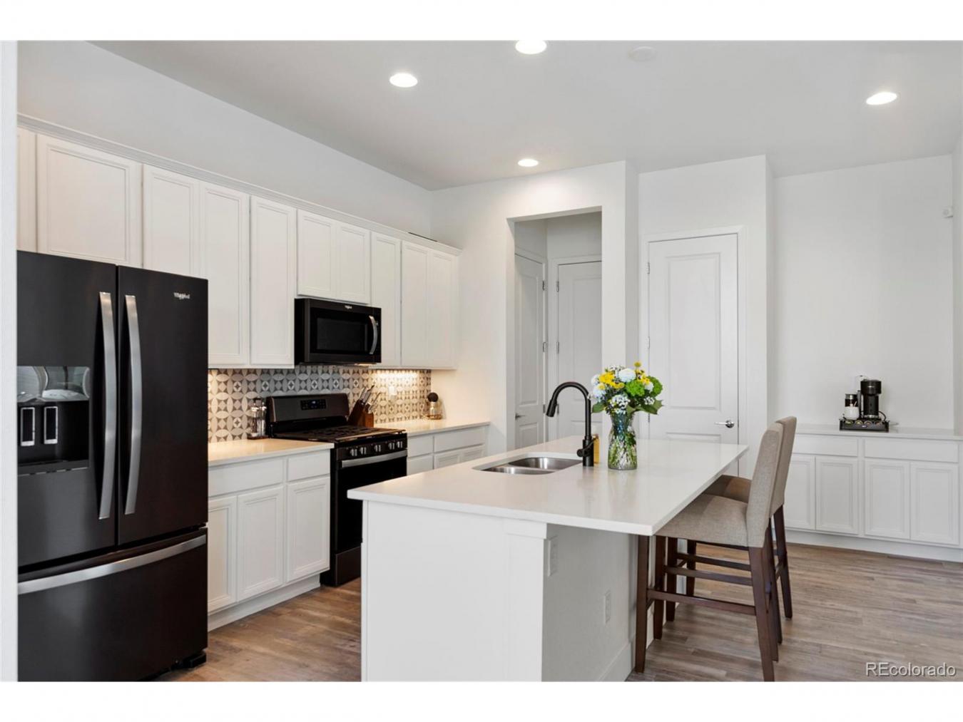 Aurora, Adams, 80019, United States, ,Residential,For Sale,2003633