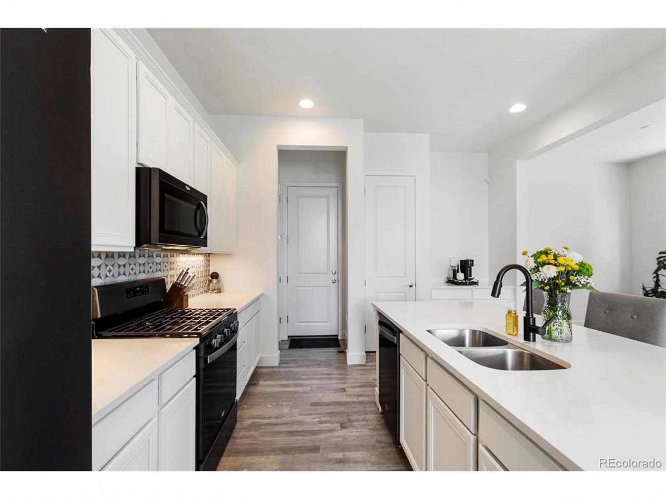 Aurora, Adams, 80019, United States, ,Residential,For Sale,2003633