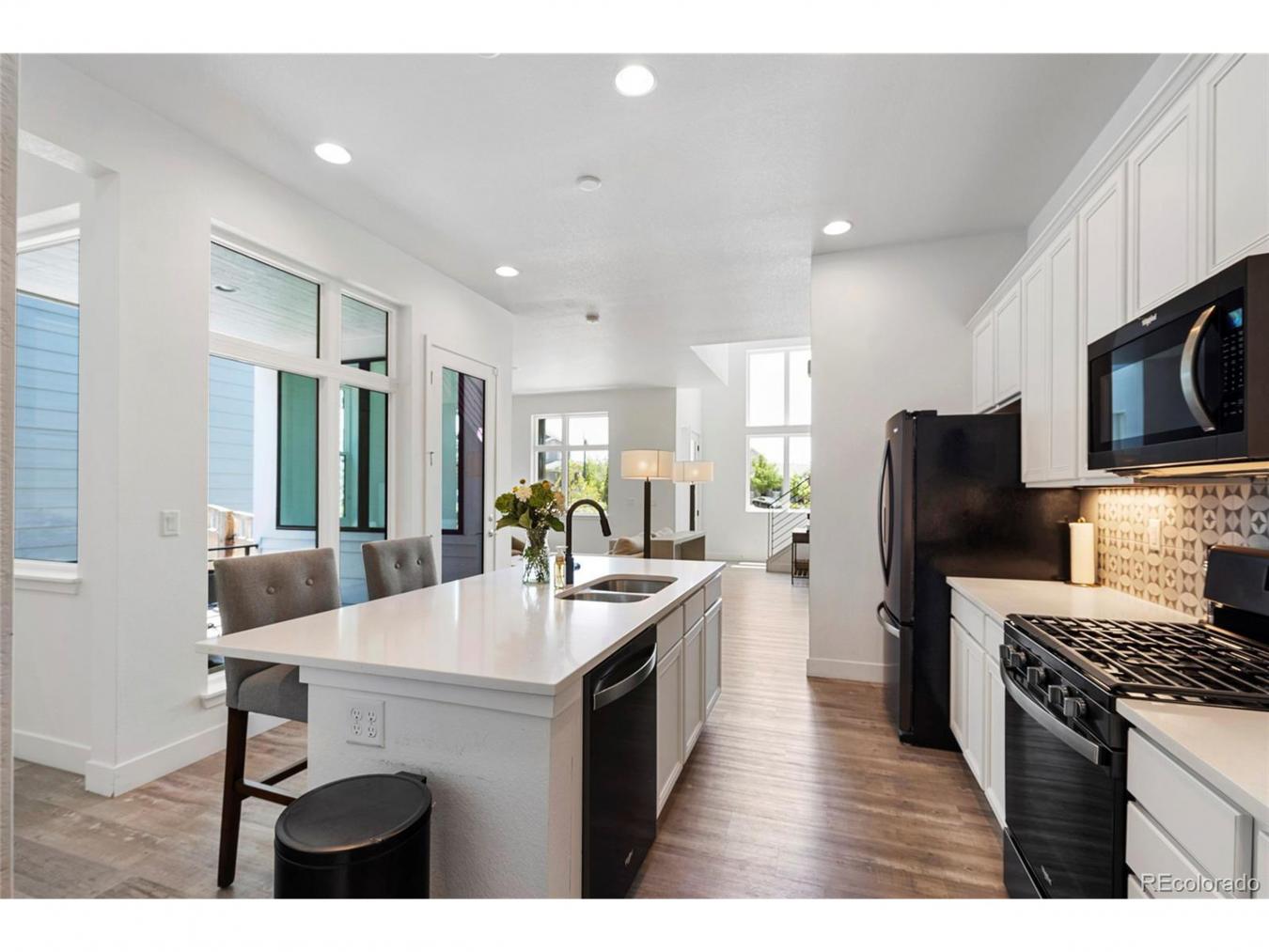 Aurora, Adams, 80019, United States, ,Residential,For Sale,2003633