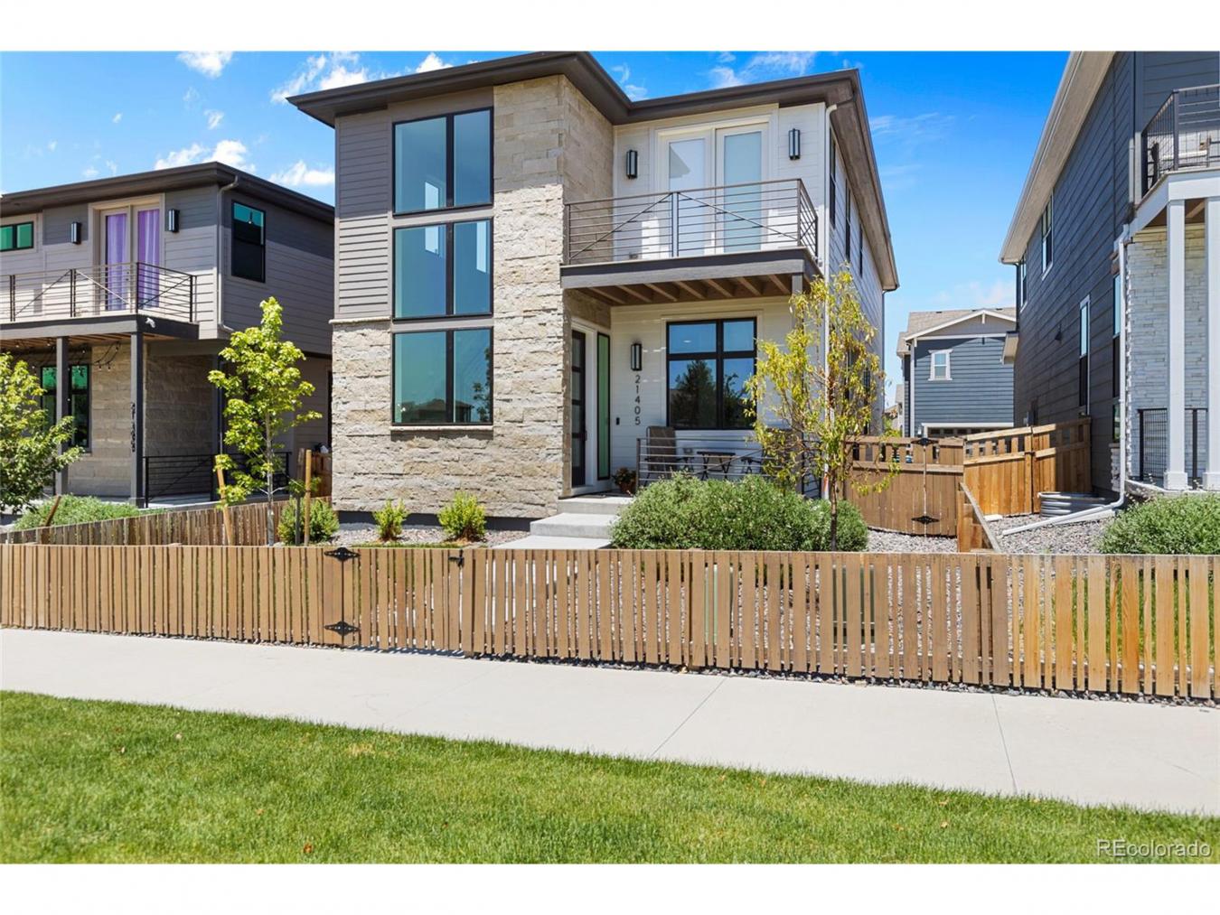 Aurora, Adams, 80019, United States, ,Residential,For Sale,2003633