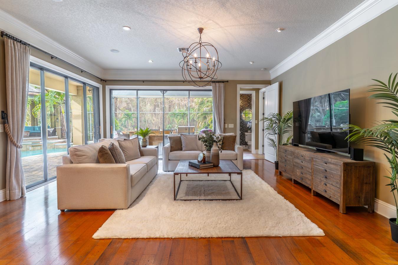 Orlando, Orange, 32820, United States, 5 Bedrooms Bedrooms, ,4 BathroomsBathrooms,Residential,For Sale,2007588