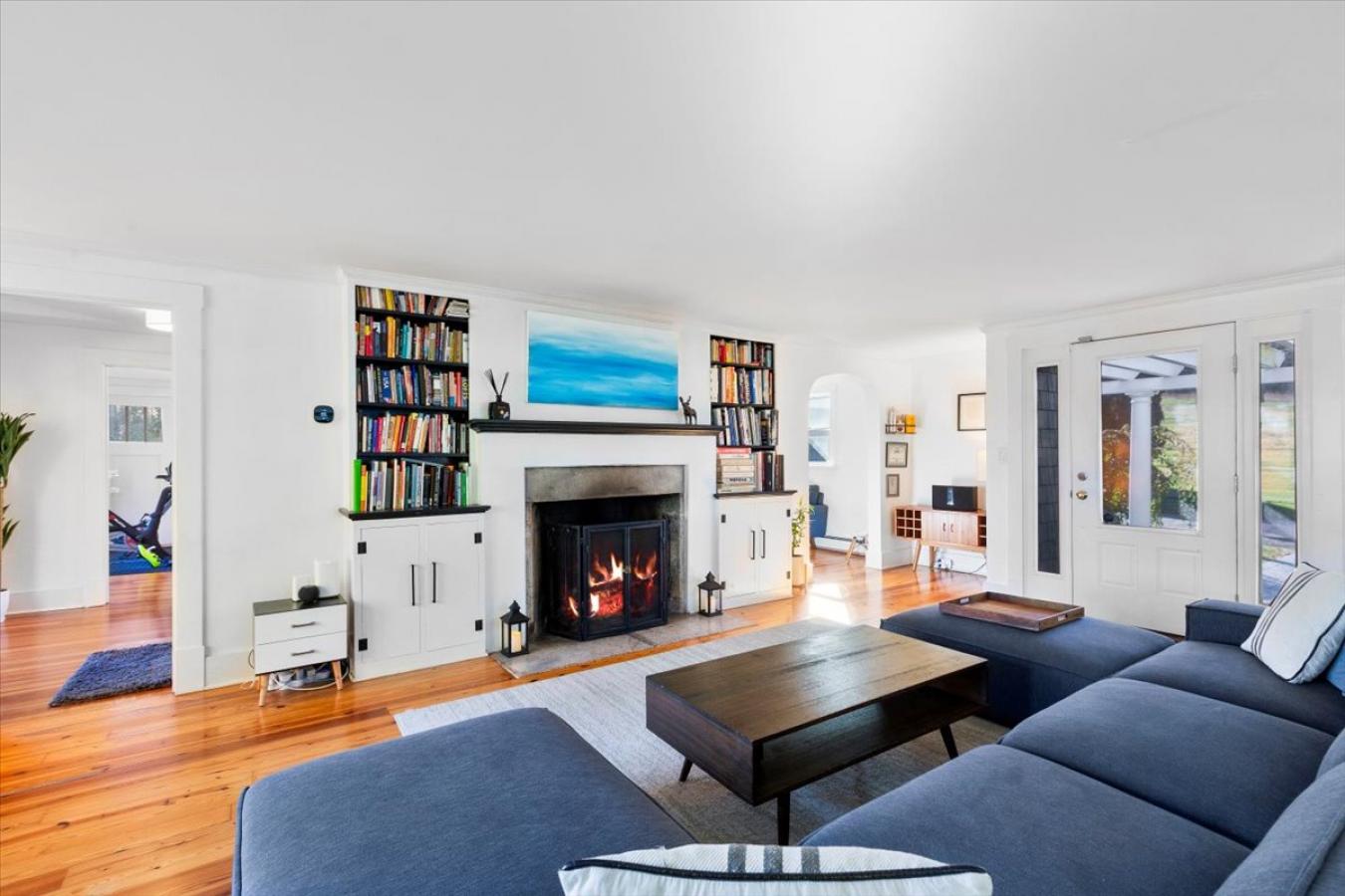 Bennington, Vermont, 05201, United States, 3 Bedrooms Bedrooms, ,3 BathroomsBathrooms,Residential,For Sale,2009349