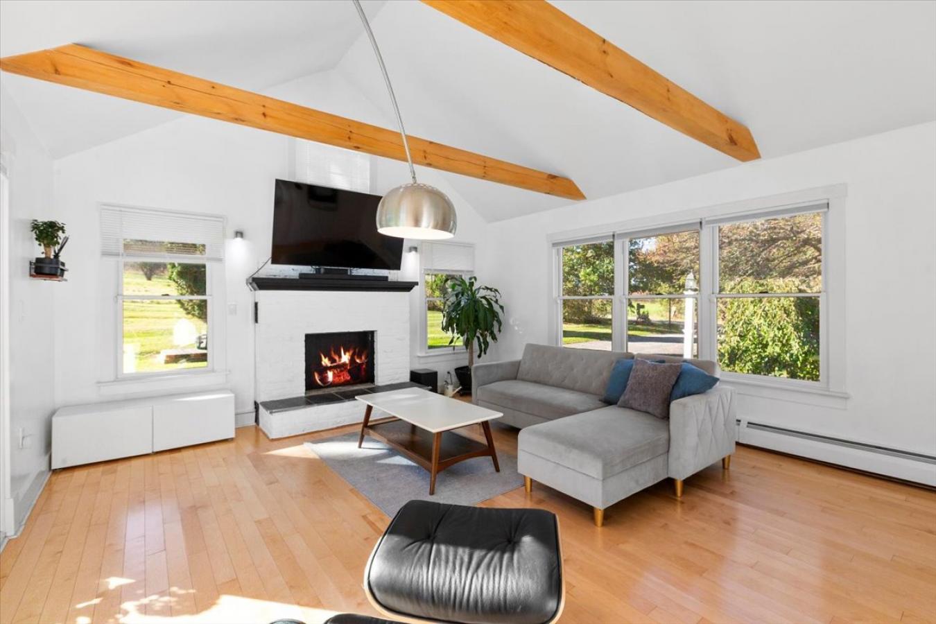 Bennington, Vermont, 05201, United States, 3 Bedrooms Bedrooms, ,3 BathroomsBathrooms,Residential,For Sale,2009349