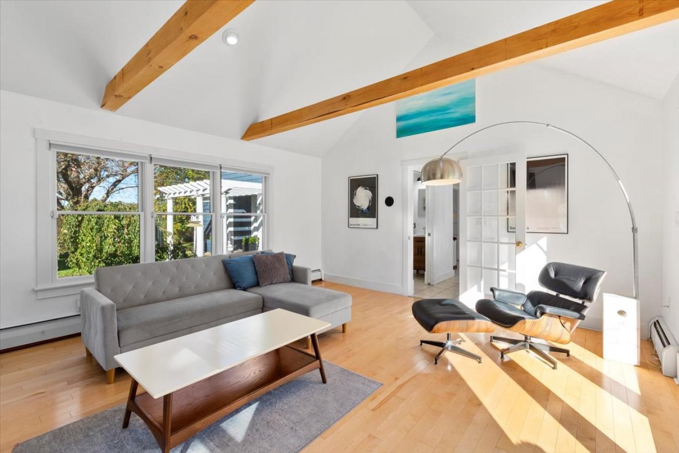 Bennington, Vermont, 05201, United States, 3 Bedrooms Bedrooms, ,3 BathroomsBathrooms,Residential,For Sale,2009349