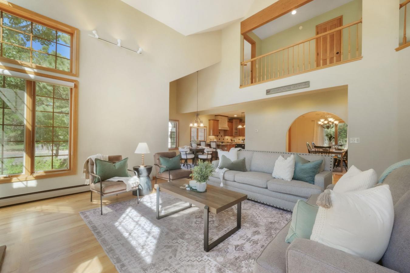 Monument, El Paso, 80132, United States, 5 Bedrooms Bedrooms, ,5 BathroomsBathrooms,Residential,For Sale,2003622