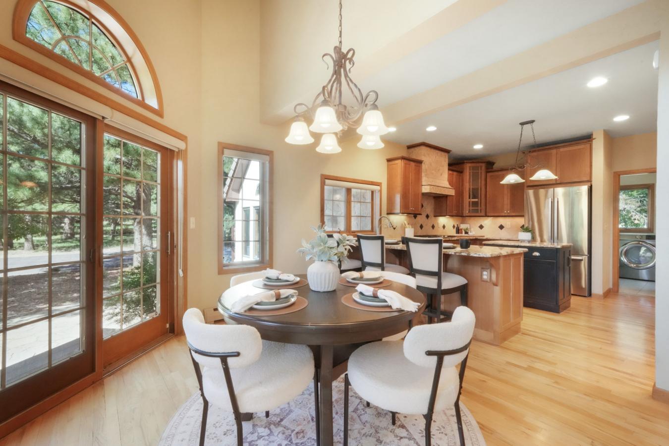 Monument, El Paso, 80132, United States, 5 Bedrooms Bedrooms, ,5 BathroomsBathrooms,Residential,For Sale,2003622