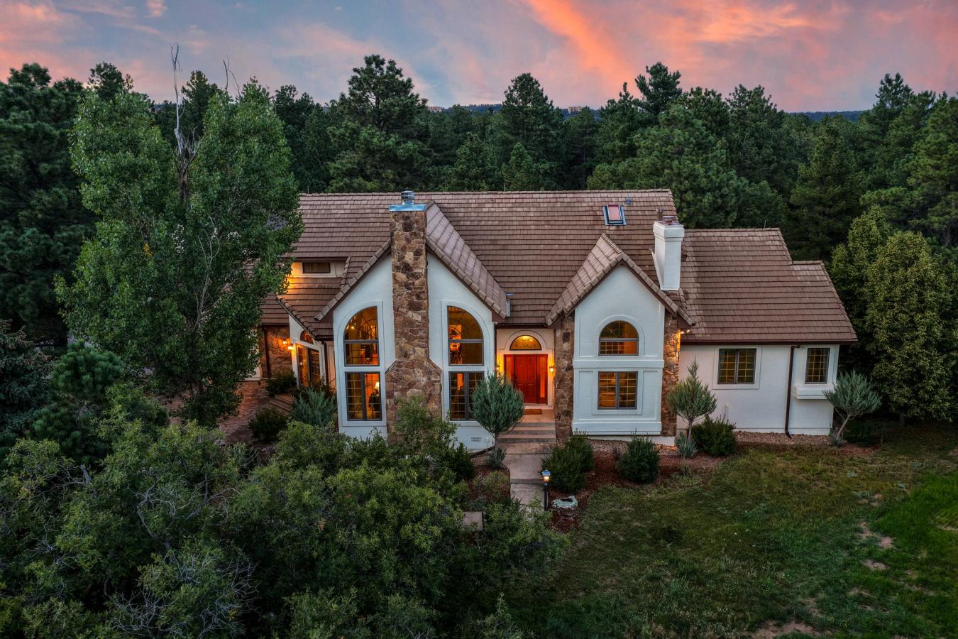 Monument, El Paso, 80132, United States, 5 Bedrooms Bedrooms, ,5 BathroomsBathrooms,Residential,For Sale,2003622