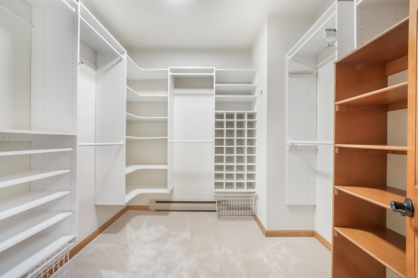 Monument, El Paso, 80132, United States, 5 Bedrooms Bedrooms, ,5 BathroomsBathrooms,Residential,For Sale,2003622