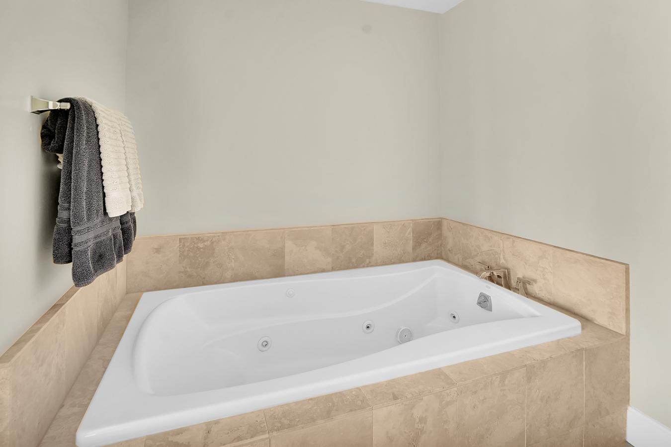 Irvine, Orange, 92612, United States, 2 Bedrooms Bedrooms, ,3 BathroomsBathrooms,Residential,For Sale,2003621