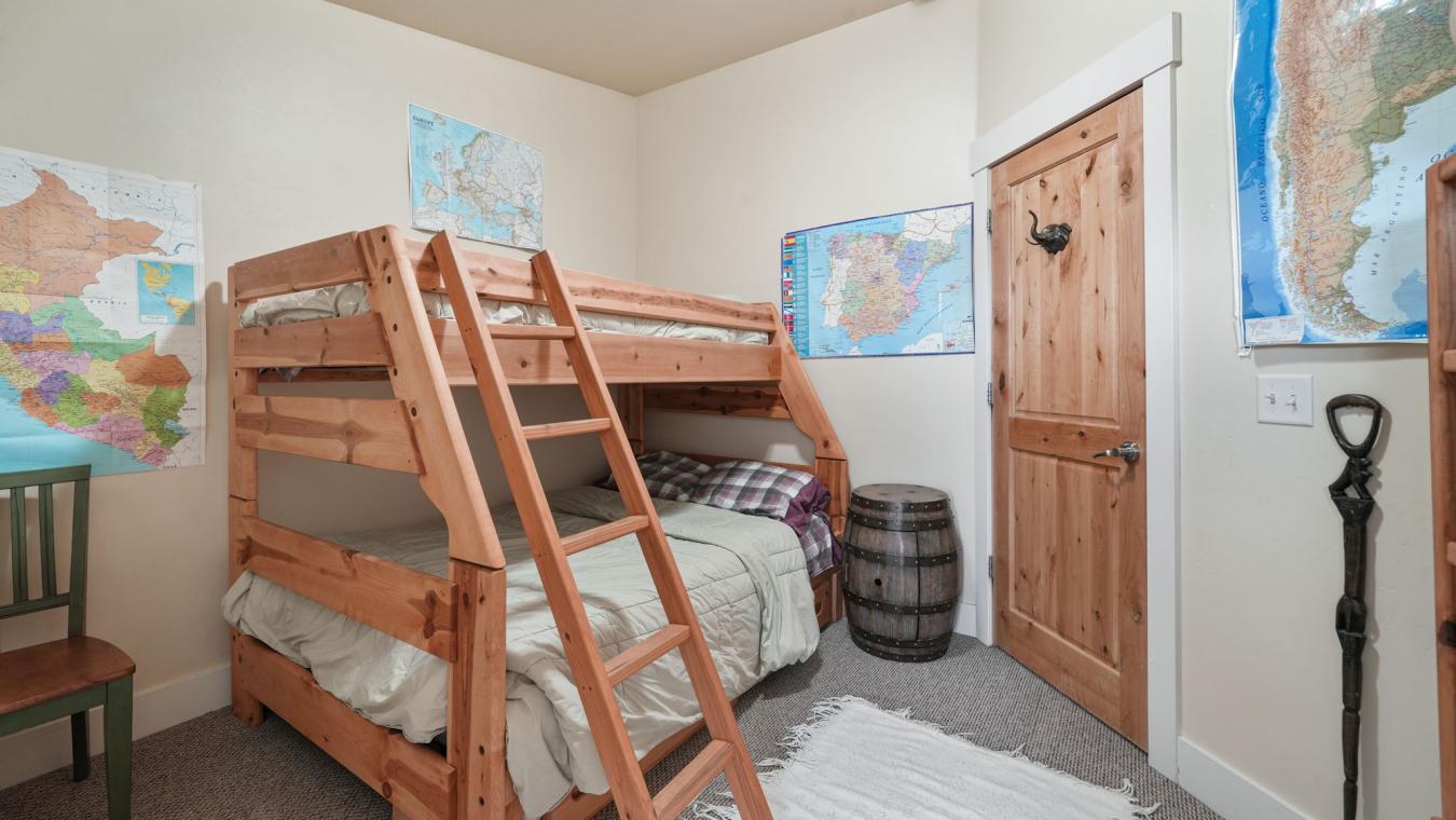 Park City, Summit, 84098, United States, 4 Bedrooms Bedrooms, ,3 BathroomsBathrooms,Residential,For Sale,2003615