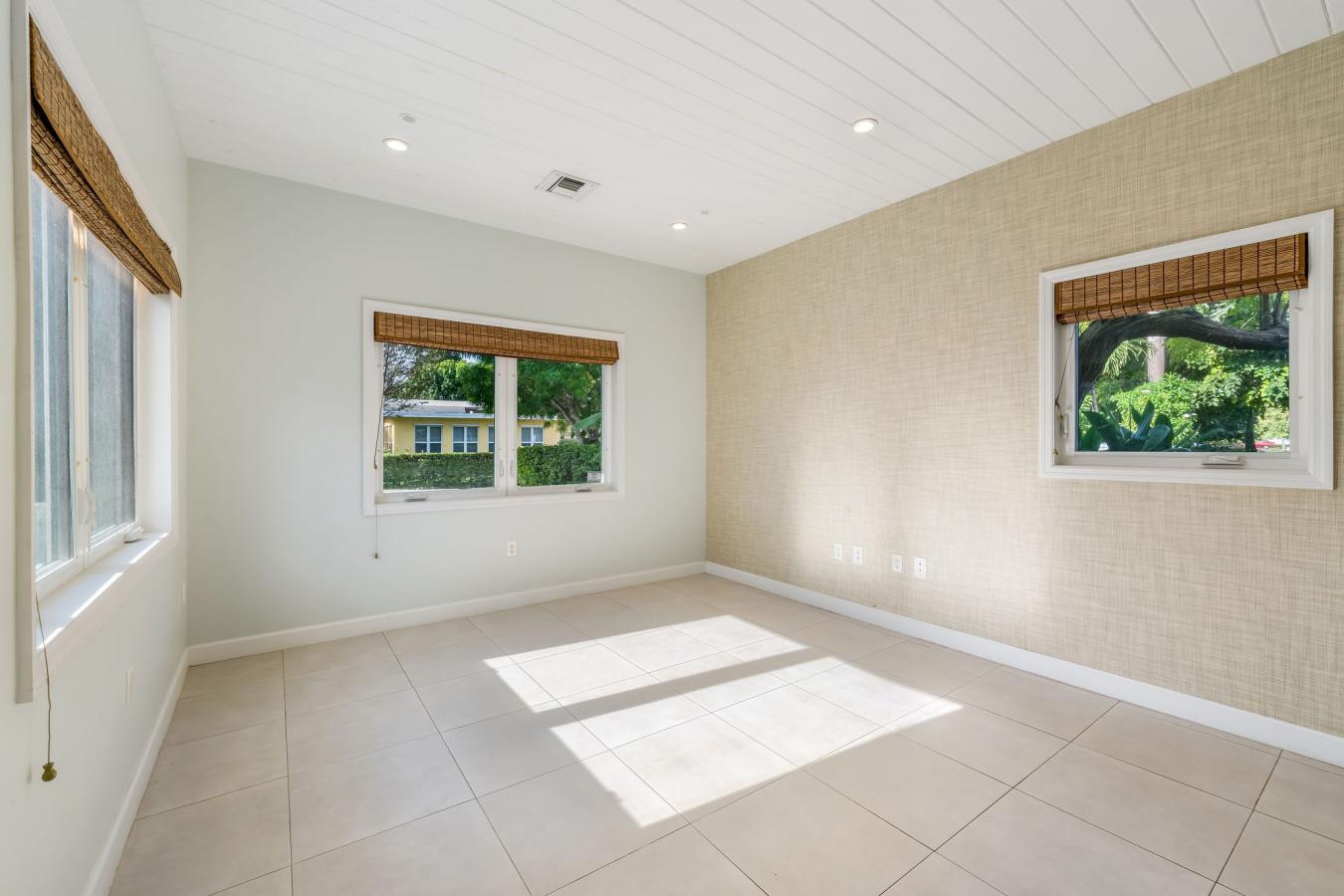 George Town, Grand Cayman, Cayman Islands, 5 Bedrooms Bedrooms, ,3 BathroomsBathrooms,Residential,For Sale,2003635