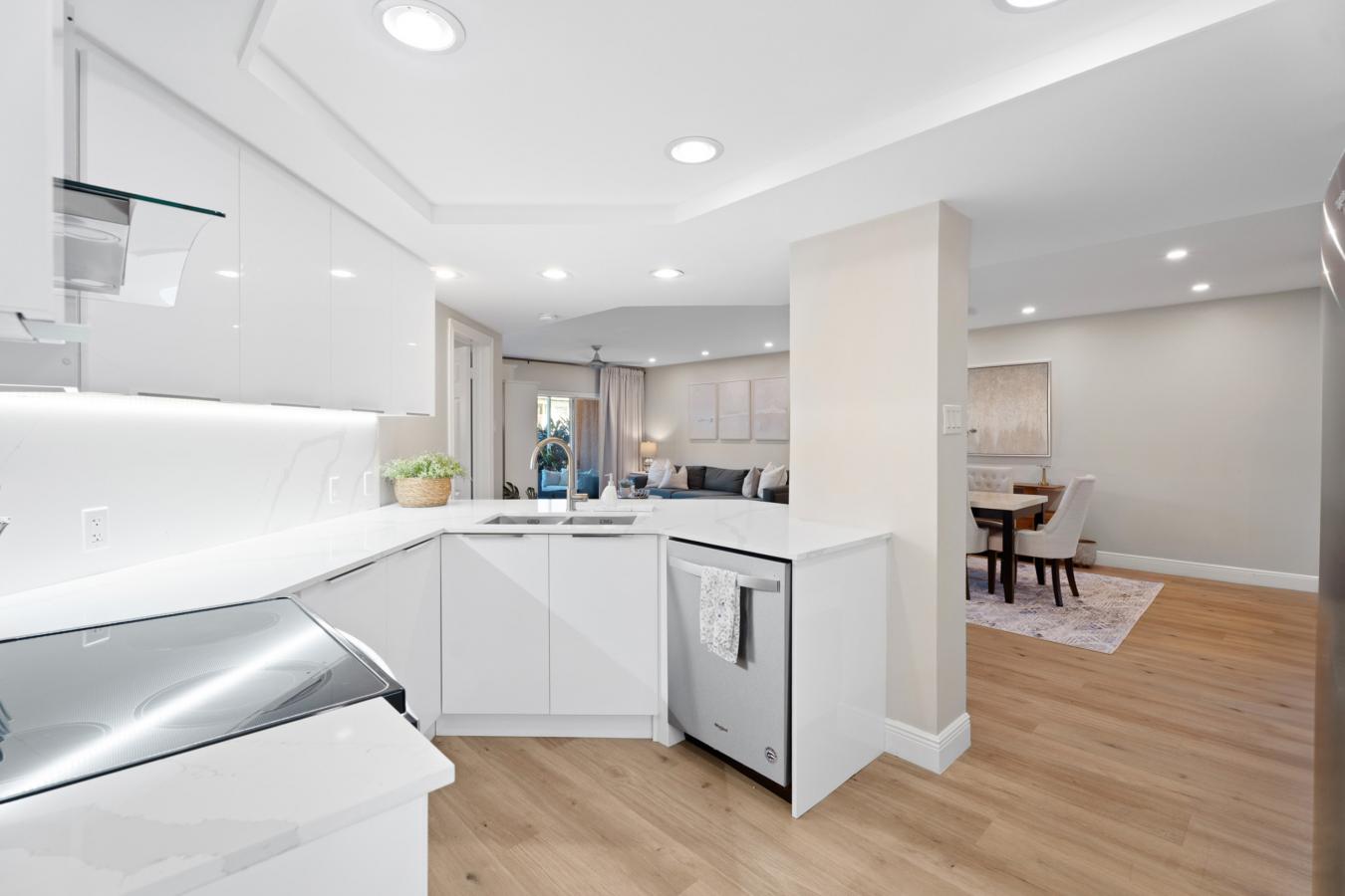 George Town, Grand Cayman, Cayman Islands, 2 Bedrooms Bedrooms, ,-1 BathroomBathrooms,Residential,For Sale,2003634