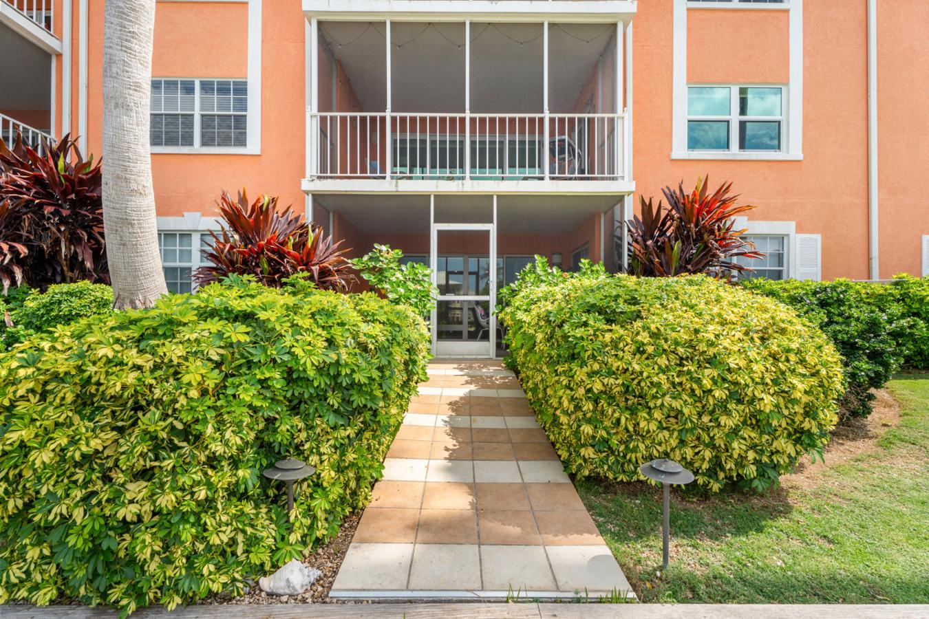 George Town, Grand Cayman, Cayman Islands, 2 Bedrooms Bedrooms, ,-1 BathroomBathrooms,Residential,For Sale,2003634