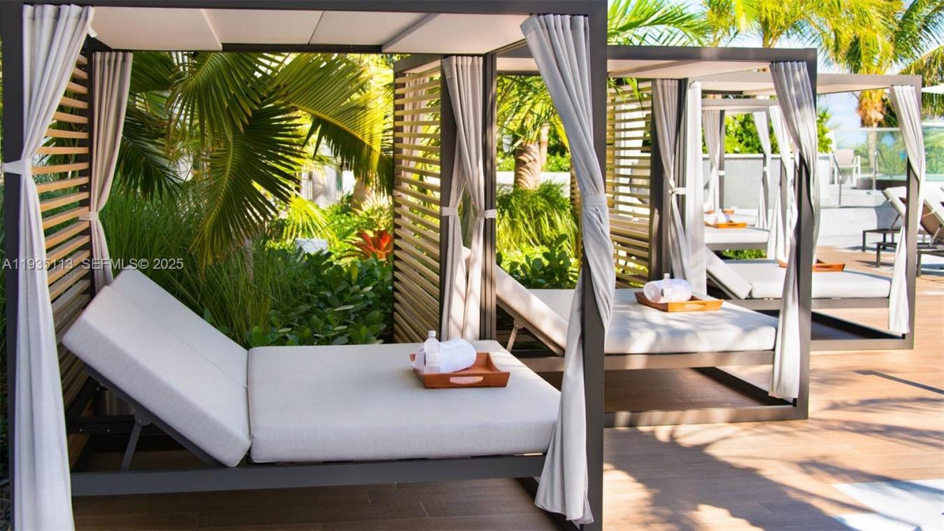 Bal Harbour, Florida, 33154, United States, 3 Bedrooms Bedrooms, ,3 BathroomsBathrooms,Residential,For Sale,2003598