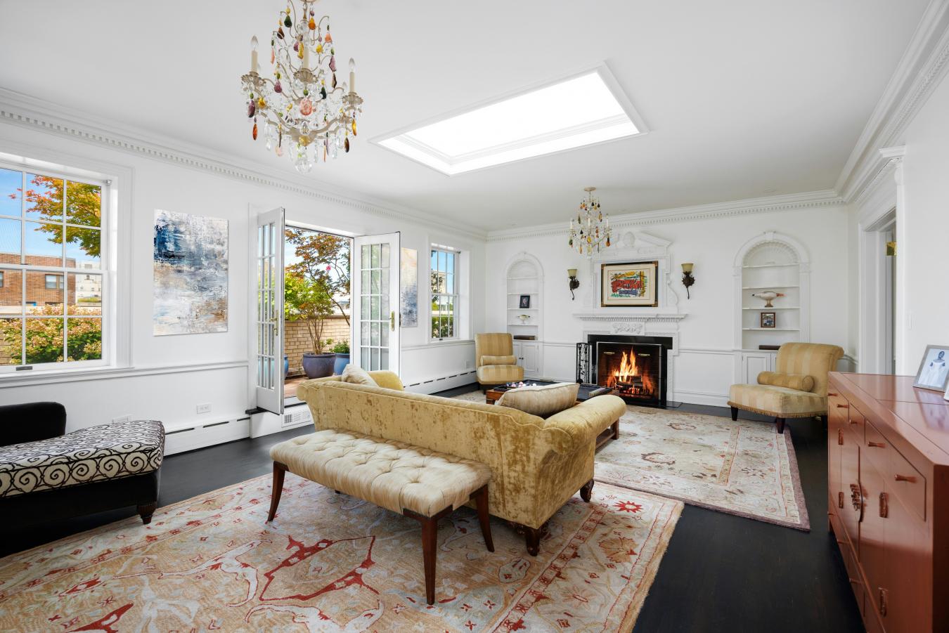 New York, New York, 10028, United States, 2 Bedrooms Bedrooms, ,2 BathroomsBathrooms,Residential,For Sale,2003597