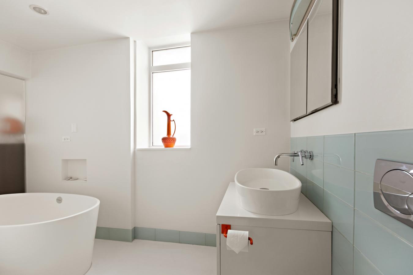 New York, New York, 10023, United States, 3 Bedrooms Bedrooms, ,2 BathroomsBathrooms,Residential,For Sale,2003596