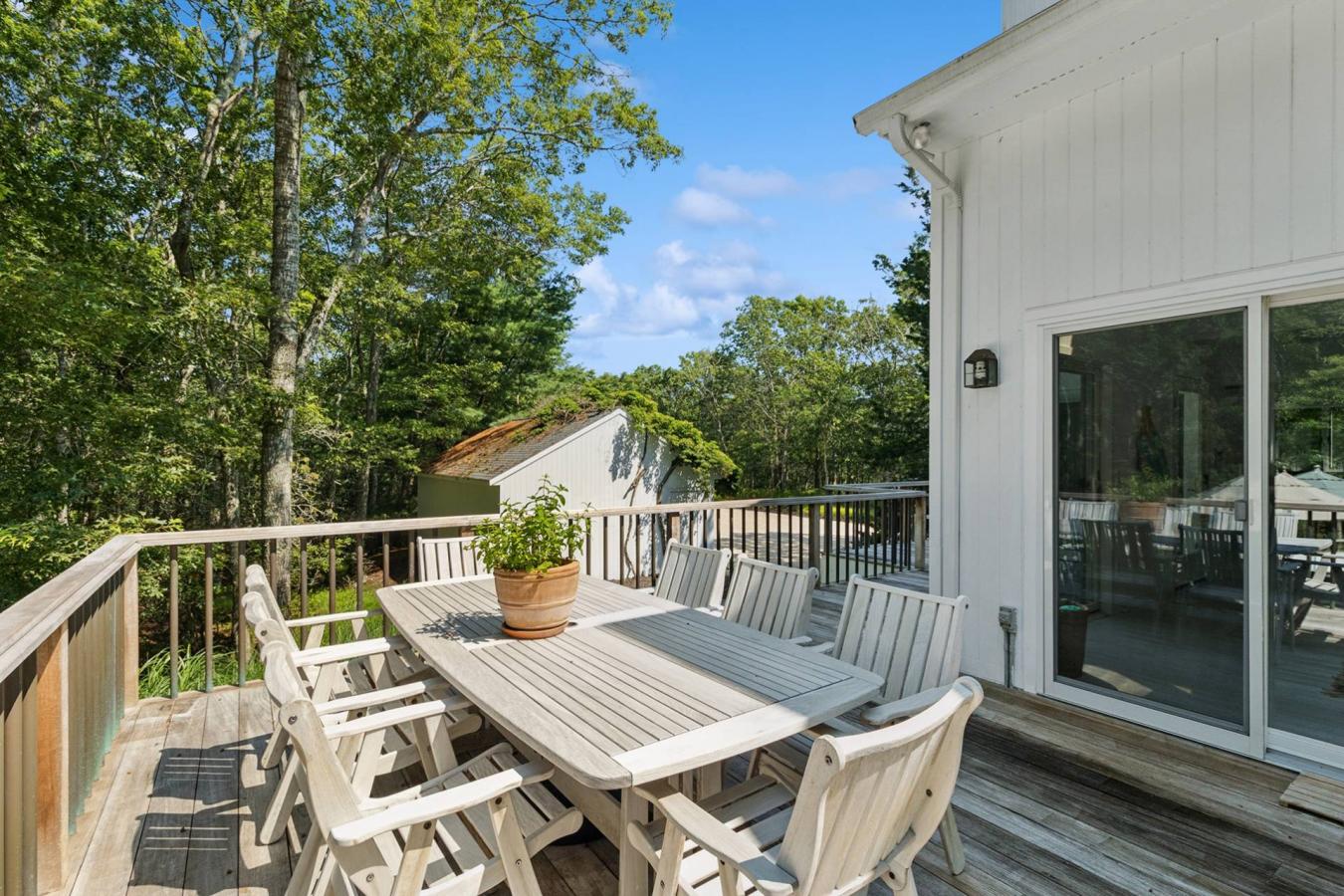 Wainscott, New York, 11975, United States, 3 Bedrooms Bedrooms, ,2 BathroomsBathrooms,Residential,For Sale,2003593