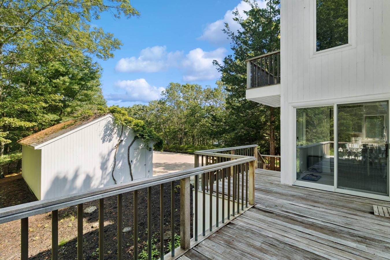 Wainscott, New York, 11975, United States, 3 Bedrooms Bedrooms, ,2 BathroomsBathrooms,Residential,For Sale,2003593