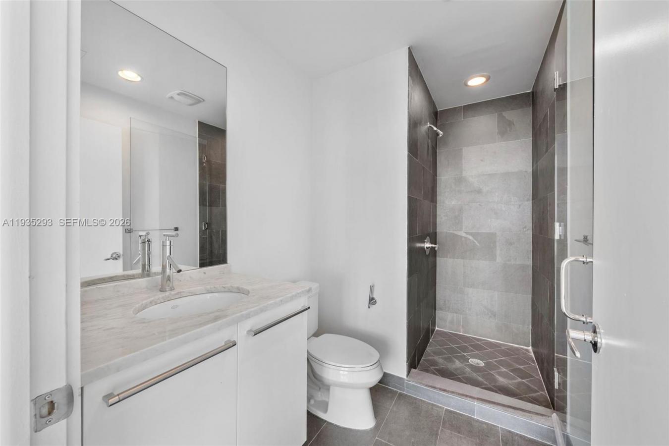 Miami, Florida, 33132, United States, 3 Bedrooms Bedrooms, ,4 BathroomsBathrooms,Residential,For Sale,2003592