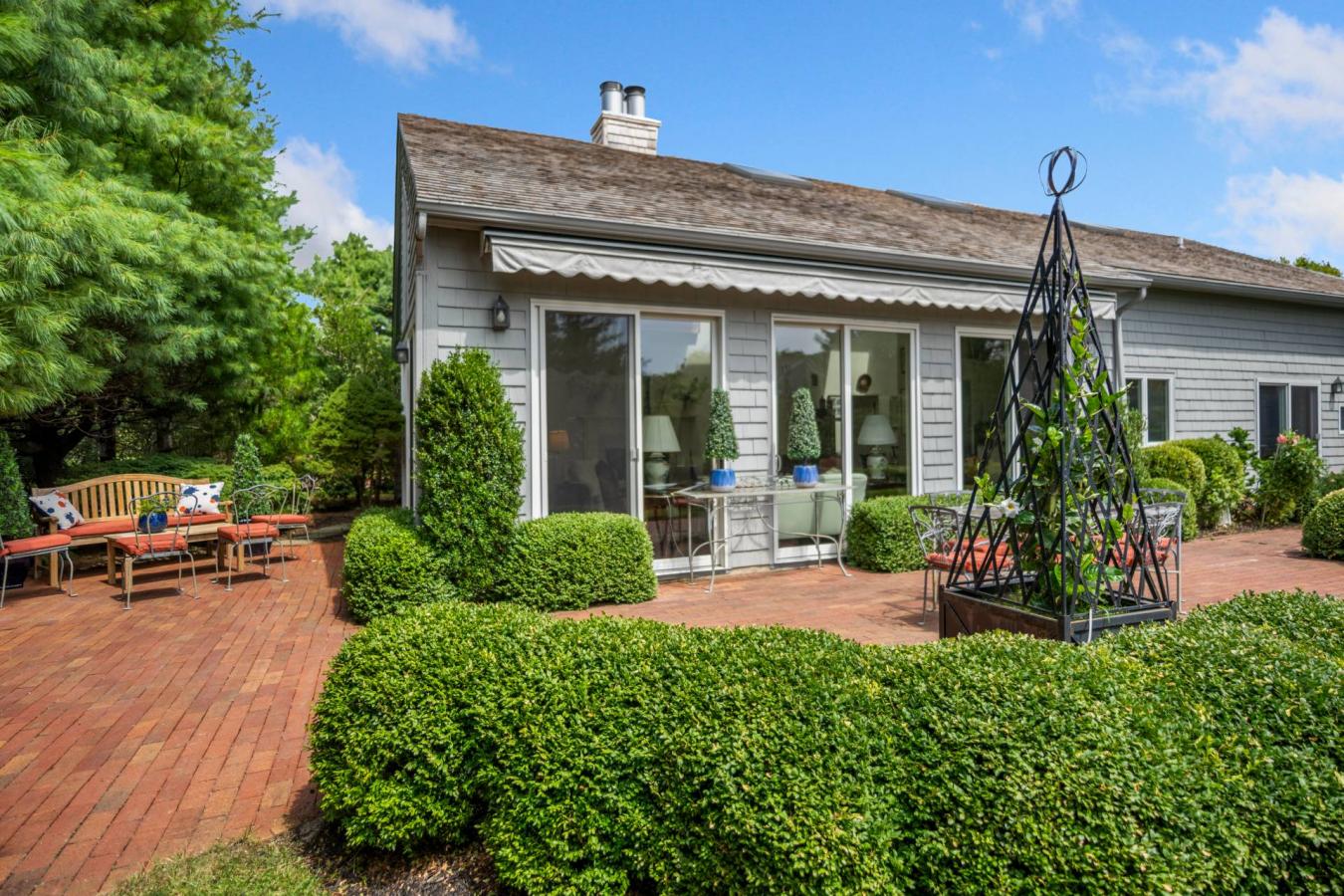 East Hampton, New York, 11937, United States, 3 Bedrooms Bedrooms, ,2 BathroomsBathrooms,Residential,For Sale,2003591