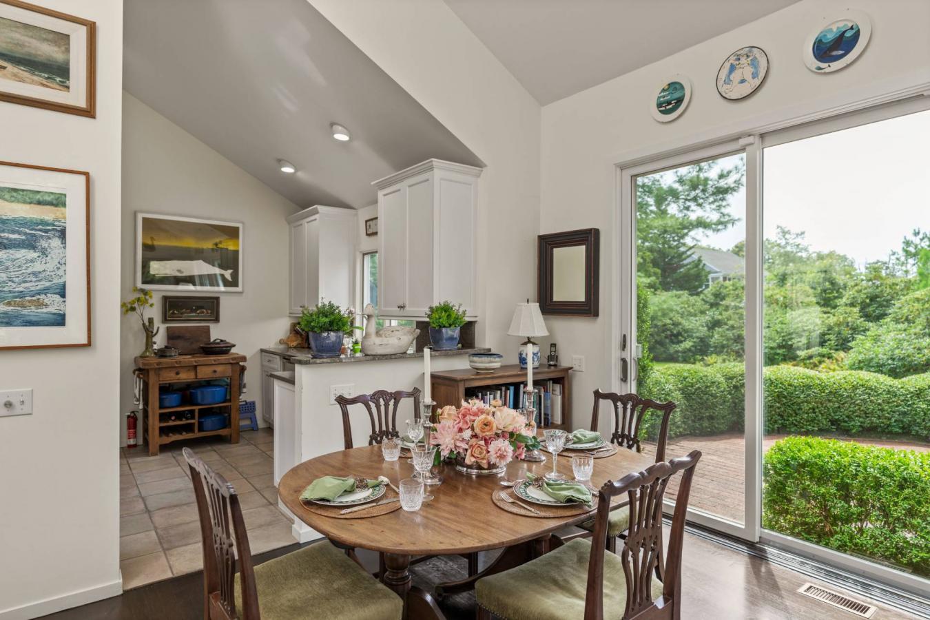 East Hampton, New York, 11937, United States, 3 Bedrooms Bedrooms, ,2 BathroomsBathrooms,Residential,For Sale,2003591