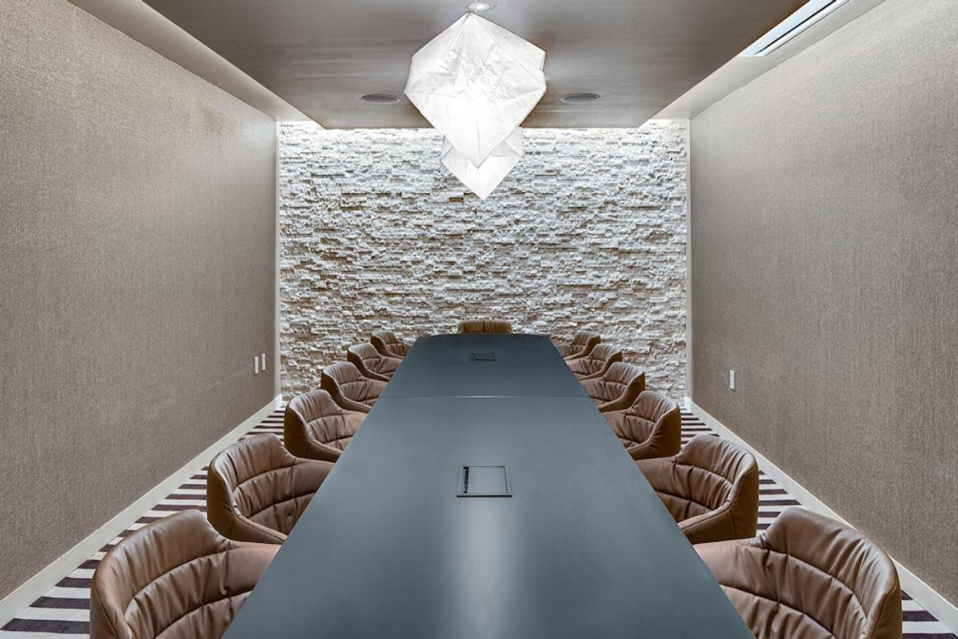 New York, New York, 10019, United States, 1 Bedroom Bedrooms, ,1 BathroomBathrooms,Residential,For Sale,2003590