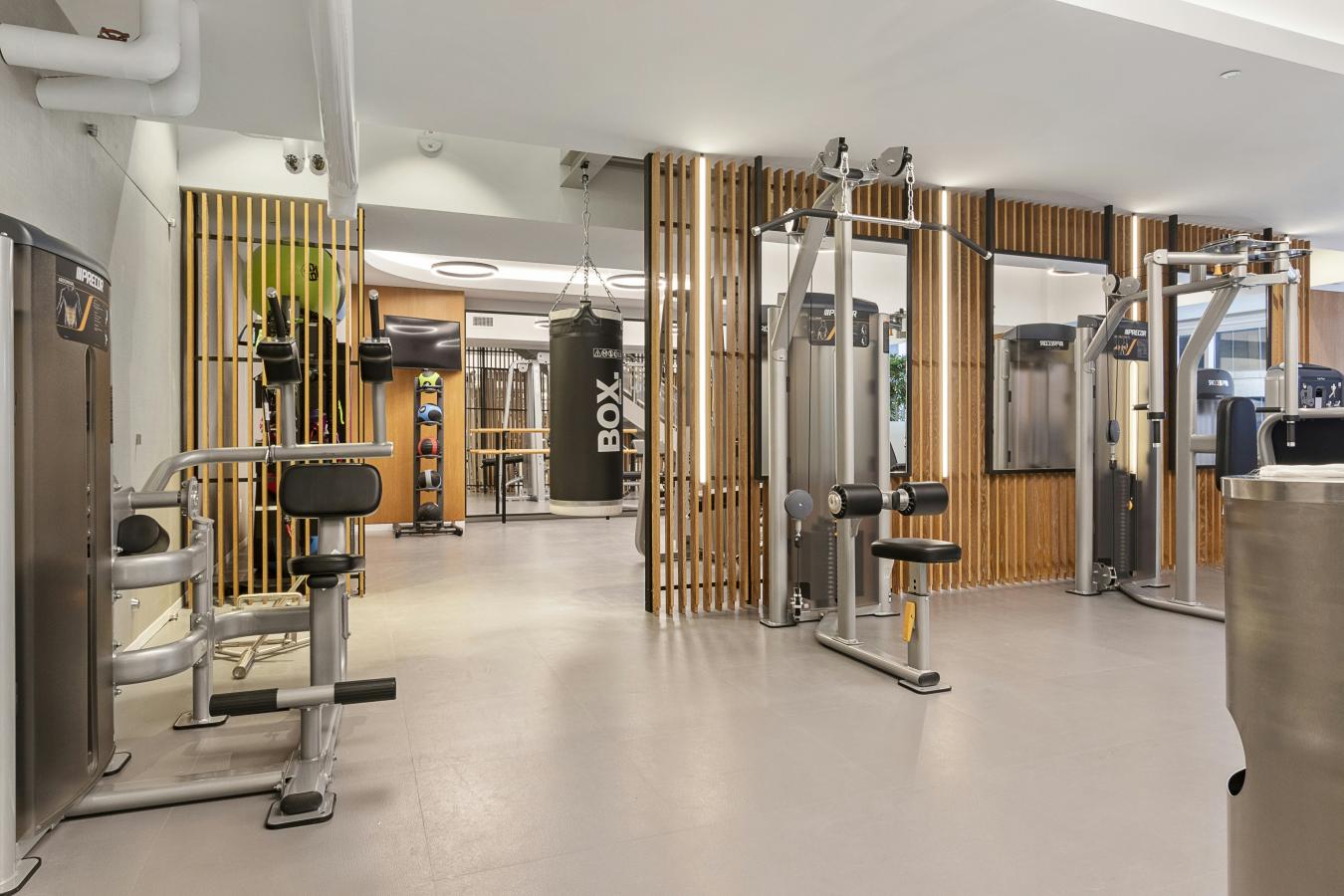 New York, New York, 10019, United States, 1 Bedroom Bedrooms, ,1 BathroomBathrooms,Residential,For Sale,2003590