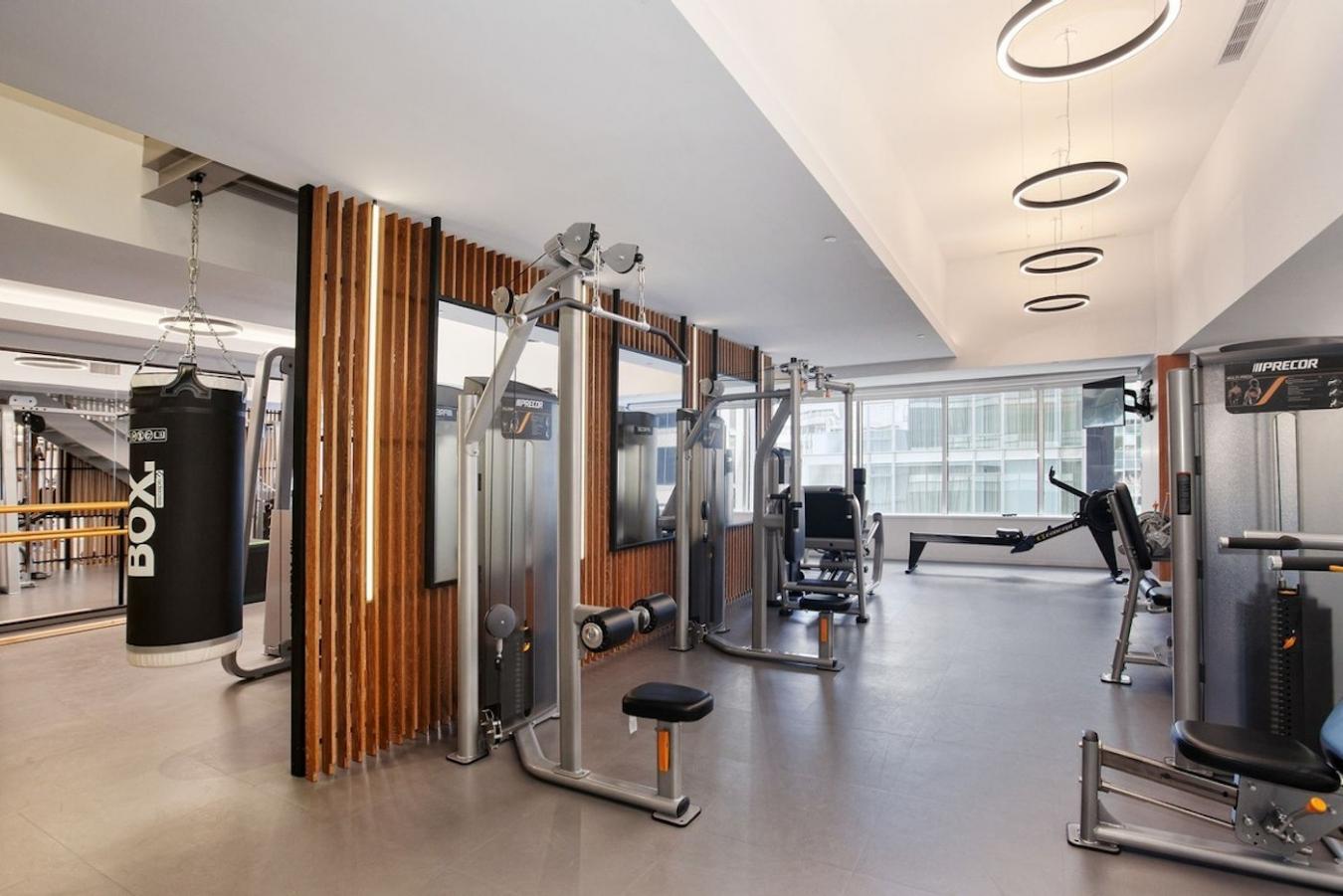 New York, New York, 10019, United States, 1 Bedroom Bedrooms, ,1 BathroomBathrooms,Residential,For Sale,2003590