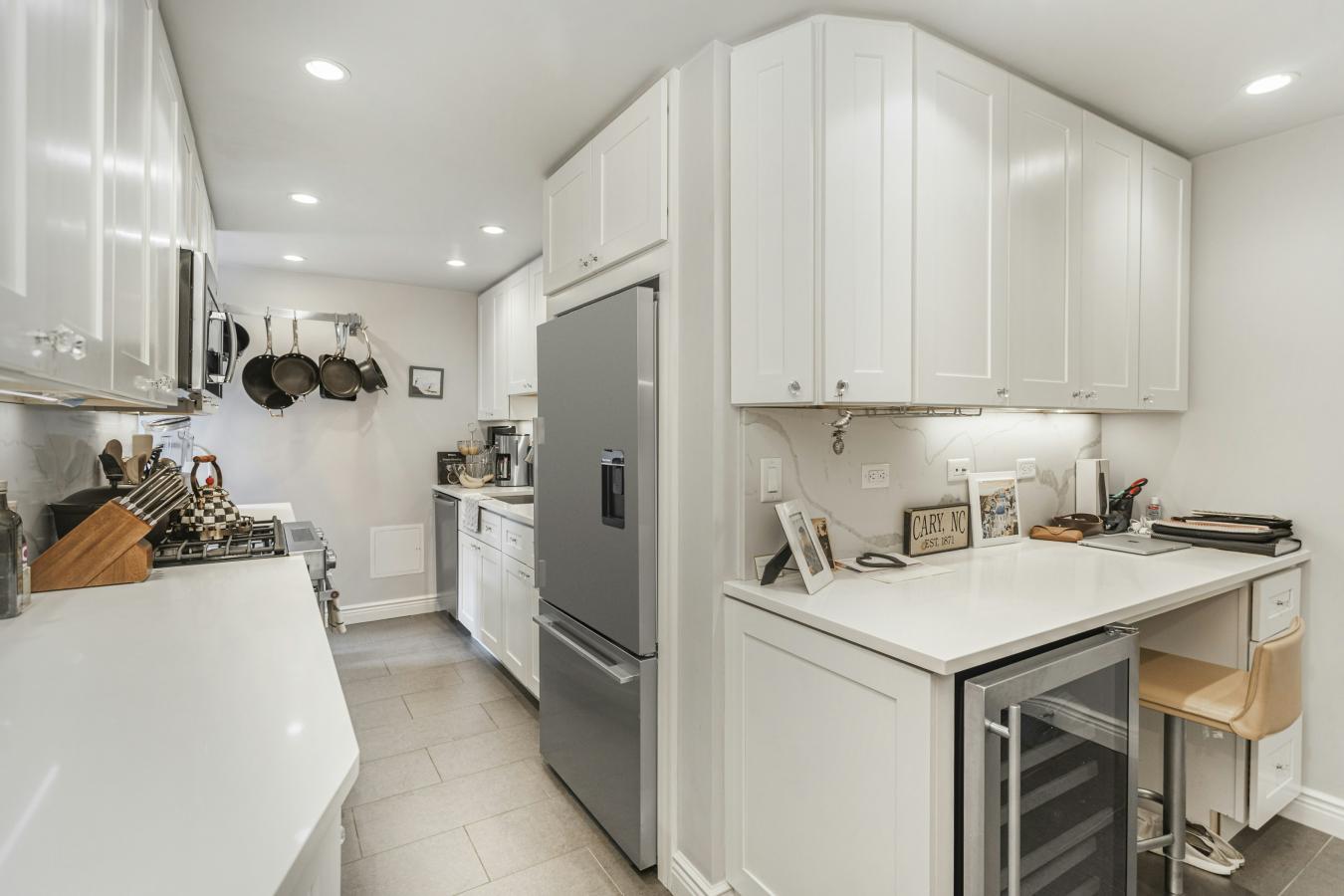 New York, New York, 10022, United States, 2 Bedrooms Bedrooms, ,2 BathroomsBathrooms,Residential,For Sale,2003589