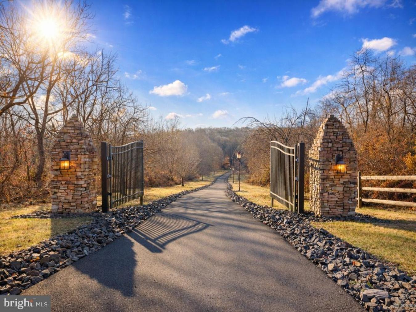 NEWTOWN, BUCKS, 18940, United States, 4 Bedrooms Bedrooms, ,4 BathroomsBathrooms,Residential,For Sale,2003585