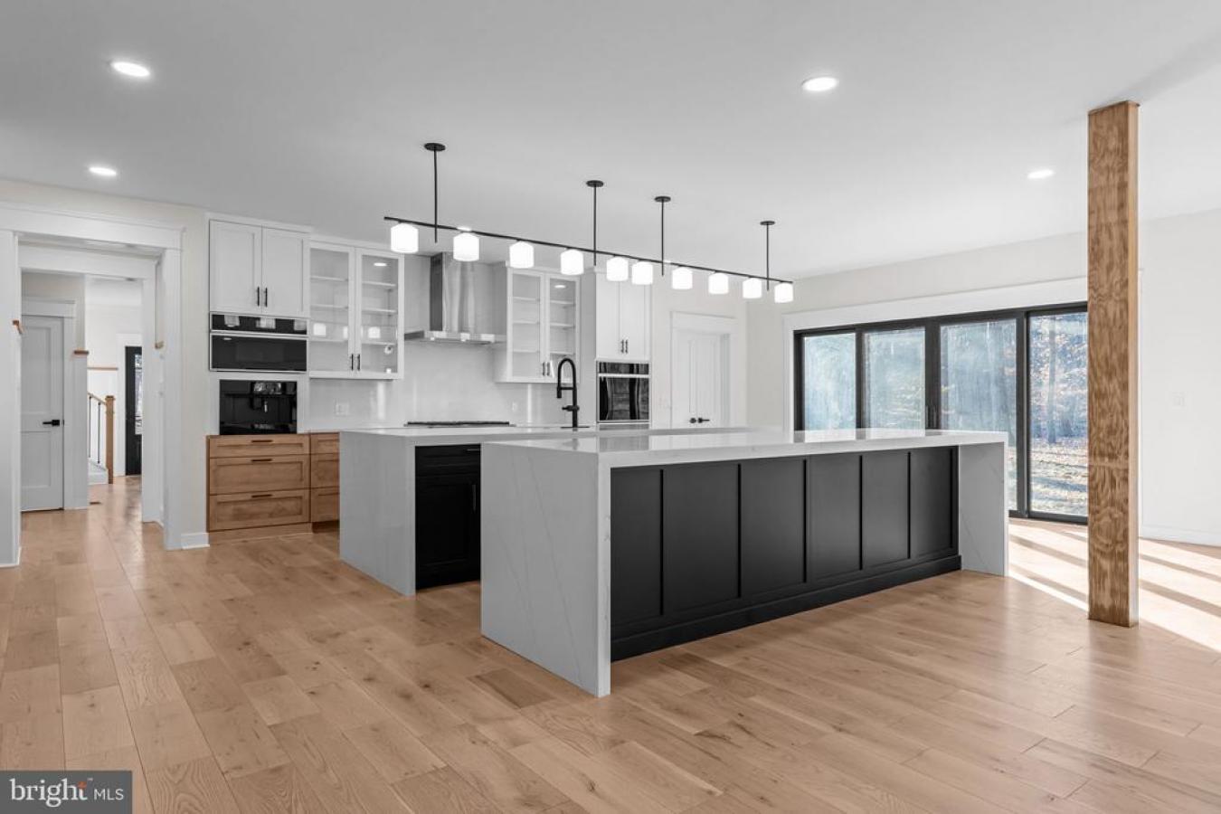 NEWTOWN, BUCKS, 18940, United States, 4 Bedrooms Bedrooms, ,4 BathroomsBathrooms,Residential,For Sale,2003585