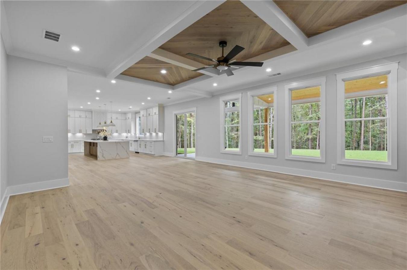 Winder, Barrow - GA, 30680, United States, 5 Bedrooms Bedrooms, ,5 BathroomsBathrooms,Residential,For Sale,2003582