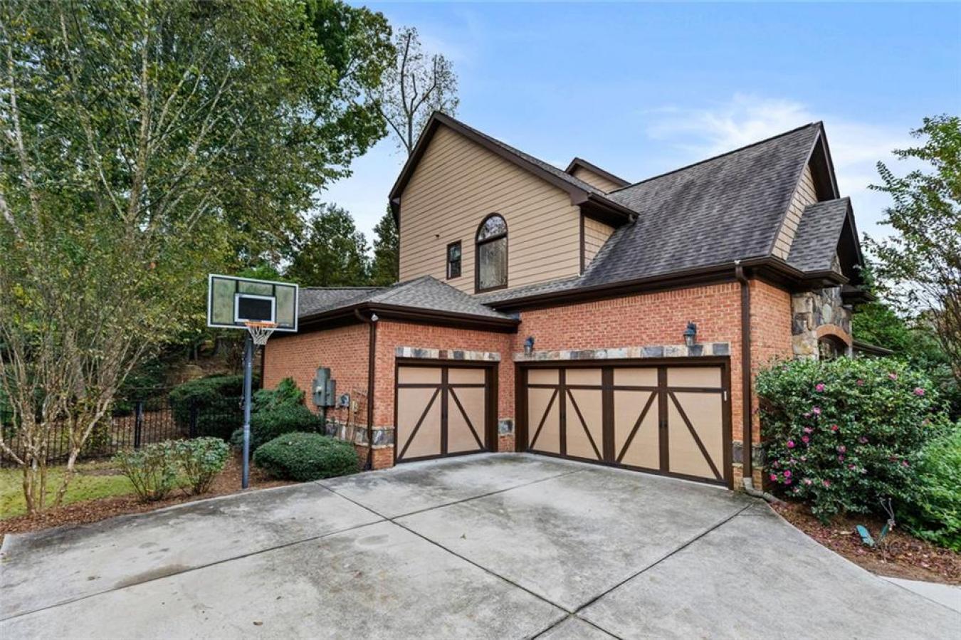 Flowery Branch, Hall - GA, 30542, United States, 5 Bedrooms Bedrooms, ,5 BathroomsBathrooms,Residential,For Sale,2003581