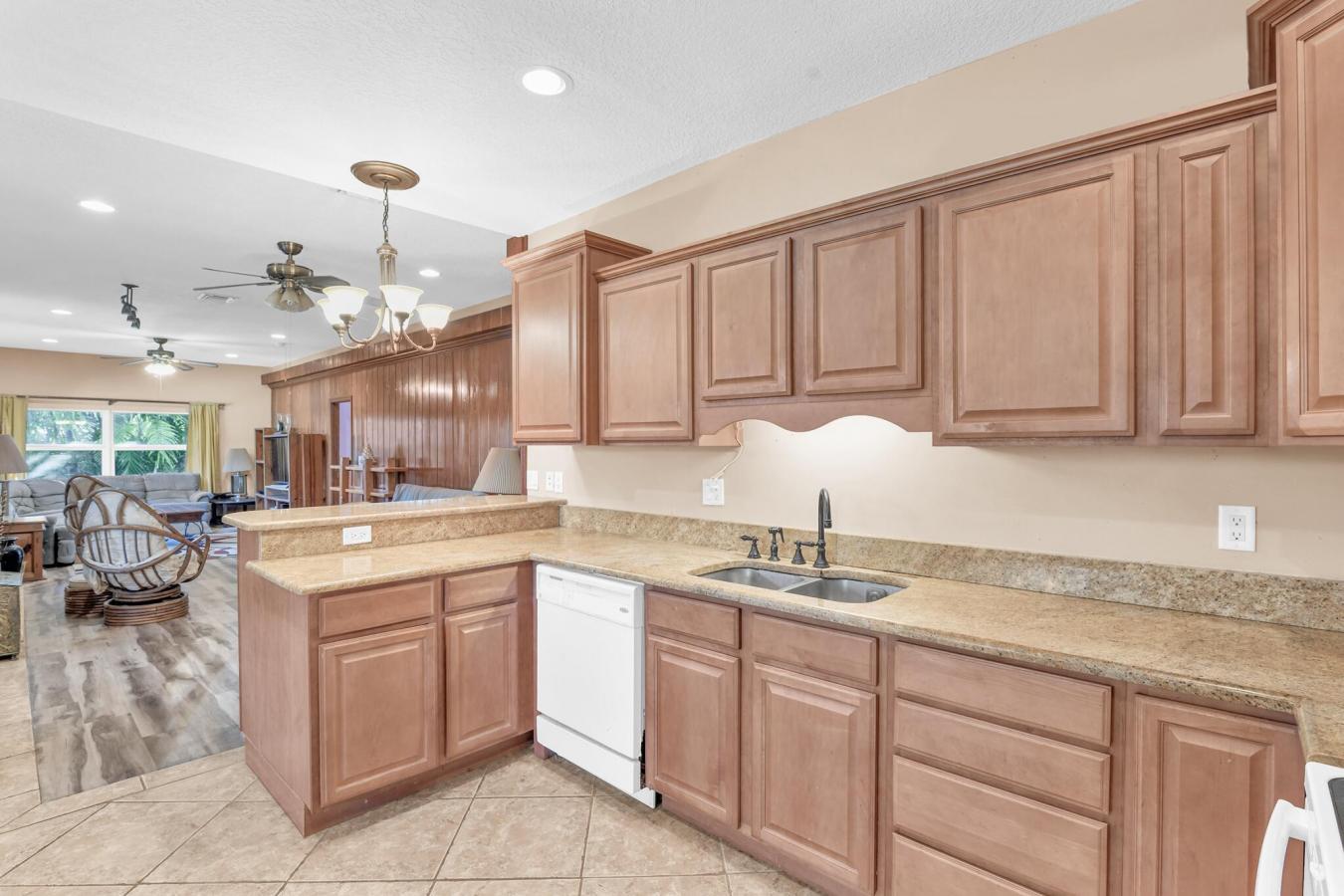 Delray Beach, Palm Beach, 33483, United States, 3 Bedrooms Bedrooms, ,2 BathroomsBathrooms,Residential,For Sale,2003603