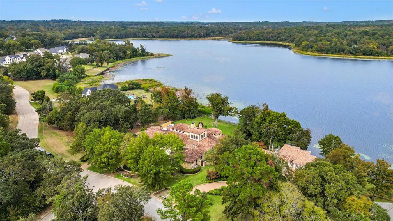 Tyler, Smith, 75709, United States, 6 Bedrooms Bedrooms, ,5 BathroomsBathrooms,Residential,For Sale,2003577