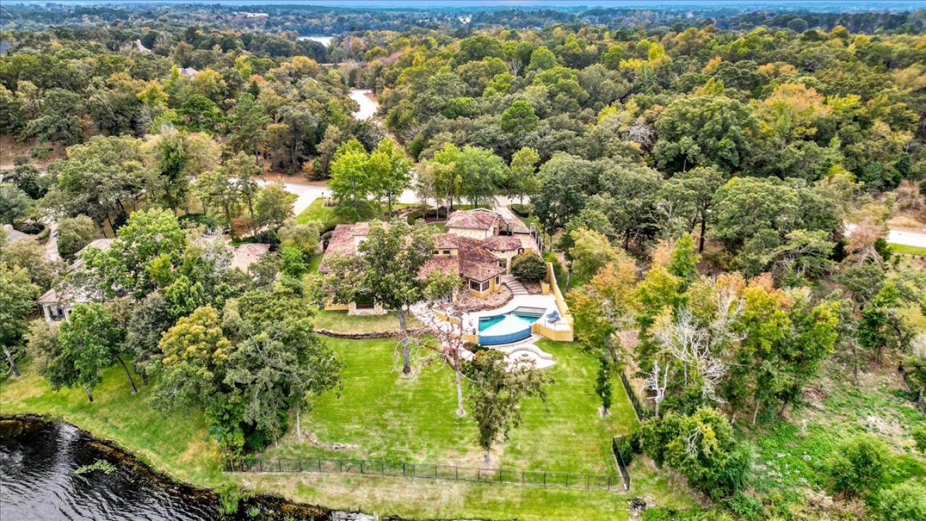 Tyler, Smith, 75709, United States, 6 Bedrooms Bedrooms, ,5 BathroomsBathrooms,Residential,For Sale,2003577