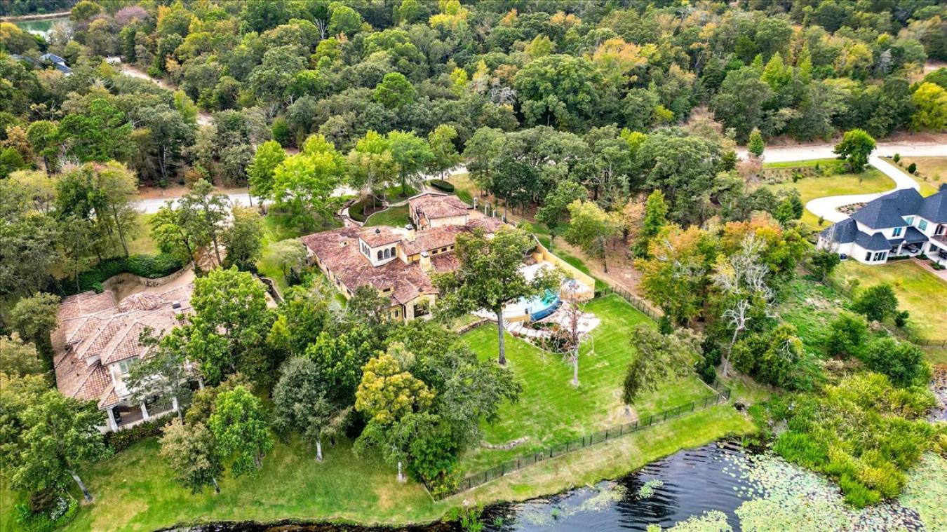 Tyler, Smith, 75709, United States, 6 Bedrooms Bedrooms, ,5 BathroomsBathrooms,Residential,For Sale,2003577